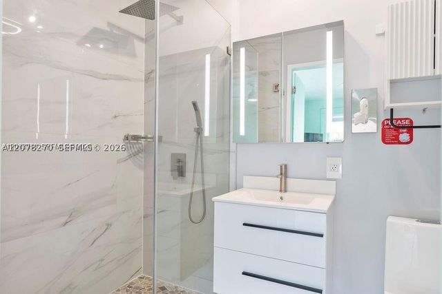 22 NE 44th St 0, Miami, FL 33137