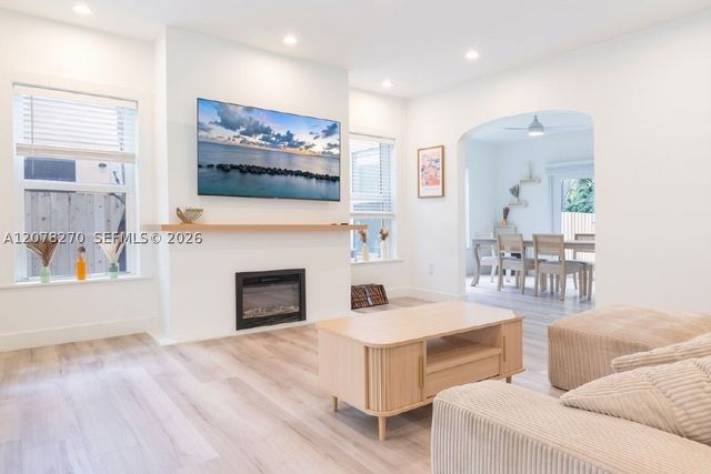 22 NE 44th St 0, Miami, FL 33137
