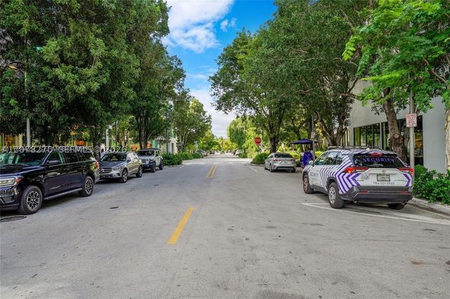 22 NE 44th St 0, Miami, FL 33137