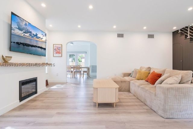 22 NE 44th St 0, Miami, FL 33137