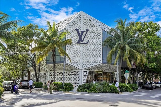 22 NE 44th St 0, Miami, FL 33137