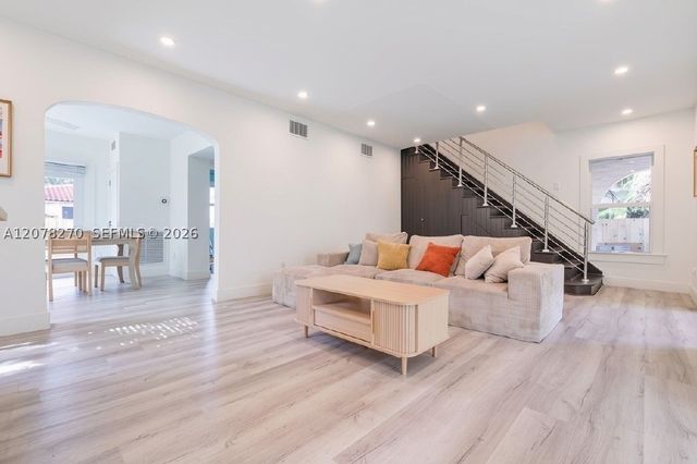 22 NE 44th St 0, Miami, FL 33137