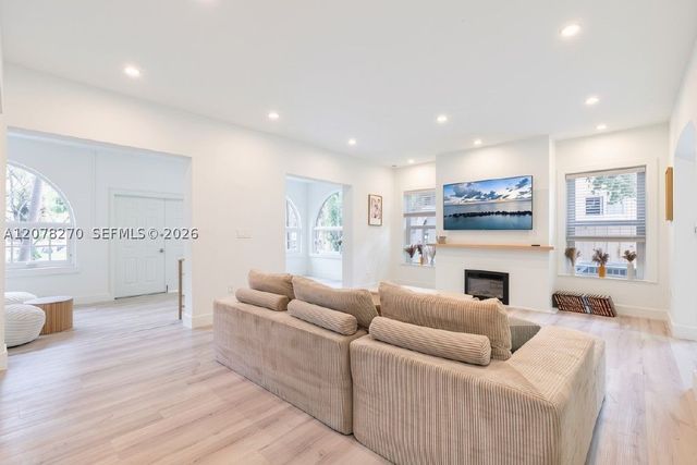 22 NE 44th St 0, Miami, FL 33137