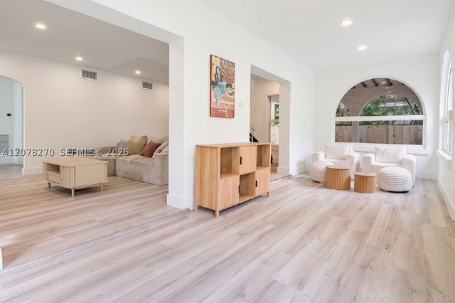 22 NE 44th St 0, Miami, FL 33137