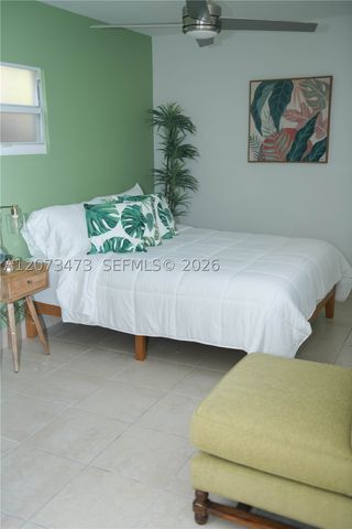 1274 SW 5th St, Miami, FL 33135