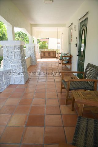 1274 SW 5th St, Miami, FL 33135