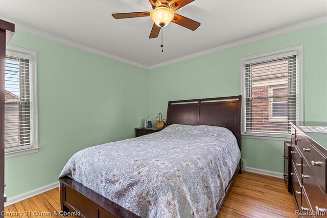 7609 Rosedale Boulevard, Allen Park, MI 48101