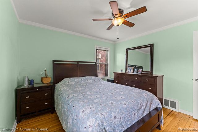 7609 Rosedale Boulevard, Allen Park, MI 48101