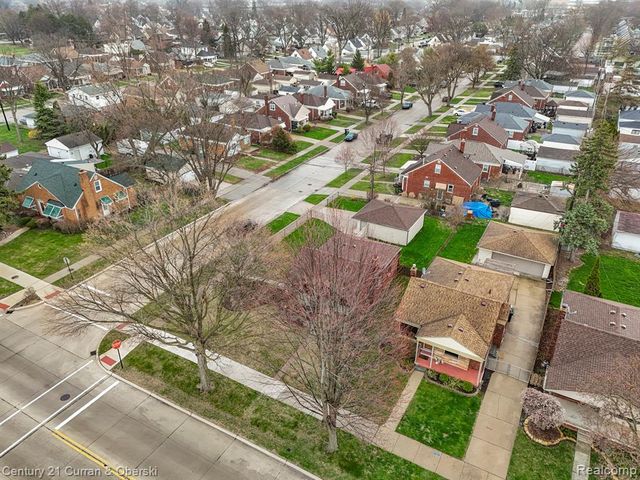 7609 Rosedale Boulevard, Allen Park, MI 48101