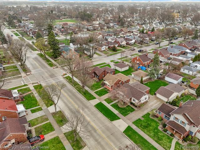 7609 Rosedale Boulevard, Allen Park, MI 48101