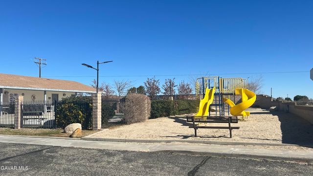 3303 Sierra Highway 64, Rosamond, CA 93560