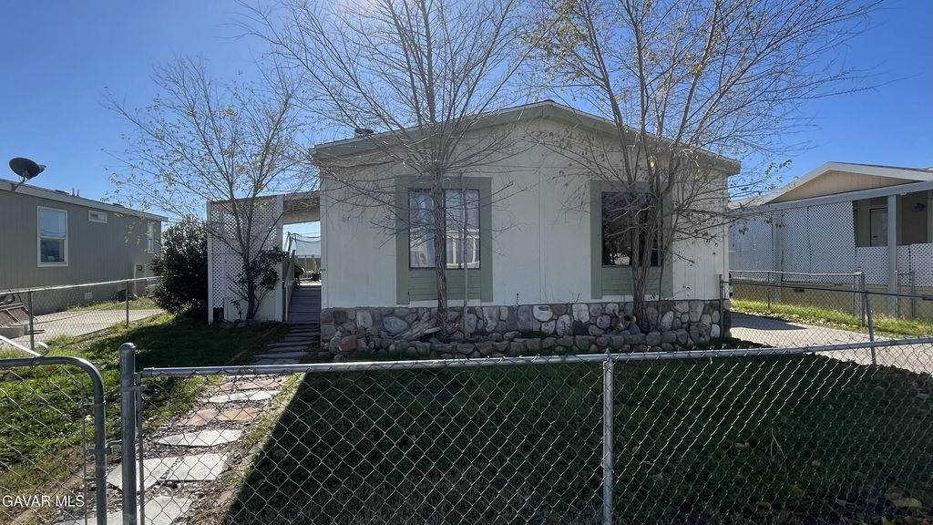 3303 Sierra Highway 64, Rosamond, CA 93560