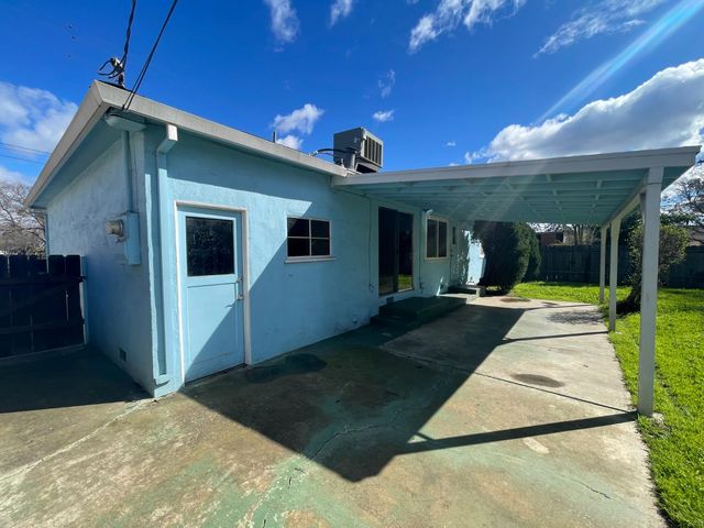 4119 N Commerce St, Stockton, CA 95204