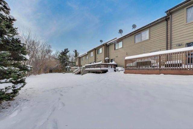 174 Dunbar Lane, East Dundee, IL 60118