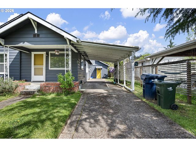 2421 KINCAID St, Eugene, OR 97405