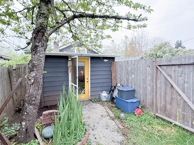 2421 KINCAID St, Eugene, OR 97405