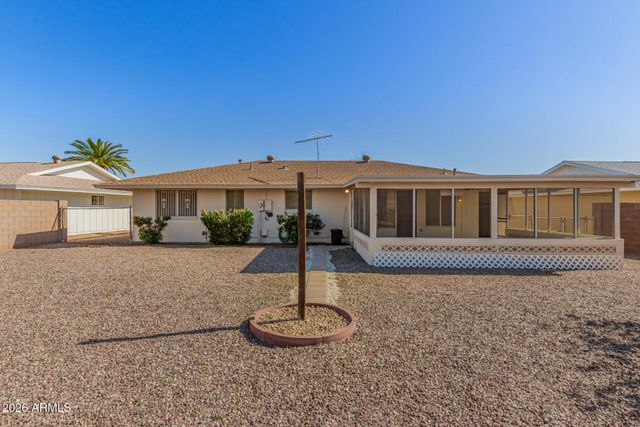 10726 W CAMELOT Circle, Sun City, AZ 85351