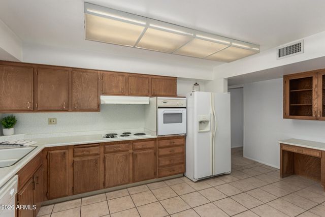 10726 W CAMELOT Circle, Sun City, AZ 85351