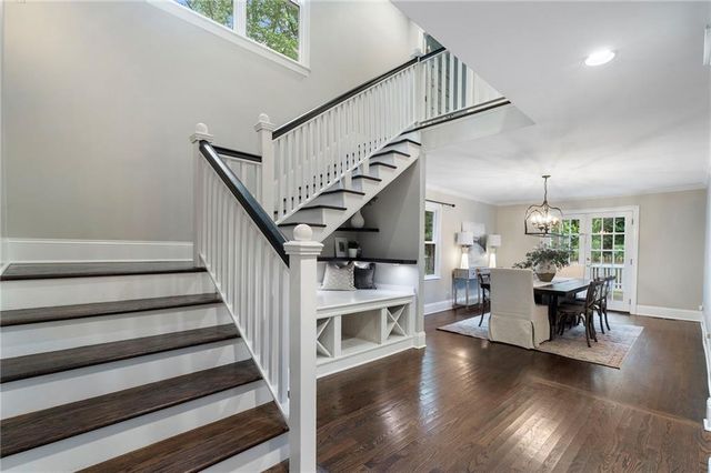 82 Lakeland NW Drive, Atlanta, GA 30305