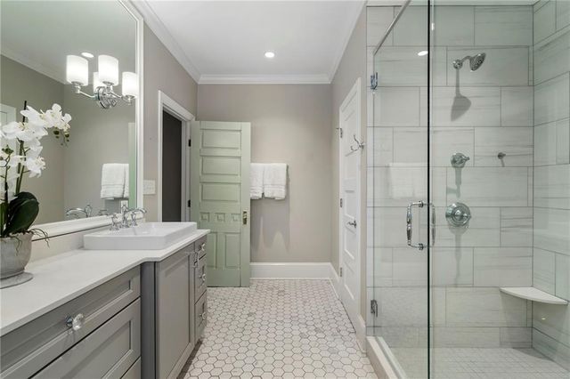 82 Lakeland NW Drive, Atlanta, GA 30305