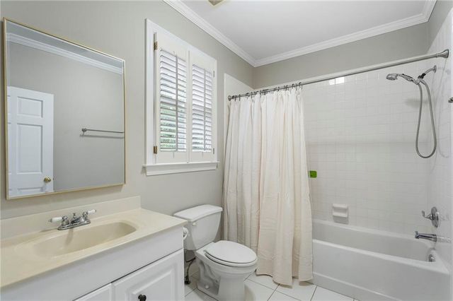 82 Lakeland NW Drive, Atlanta, GA 30305