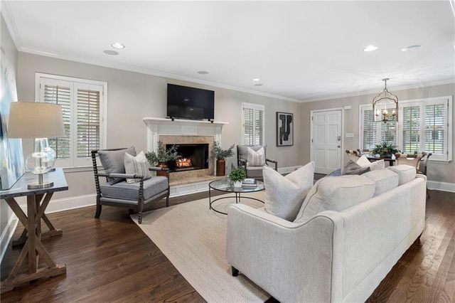 82 Lakeland NW Drive, Atlanta, GA 30305