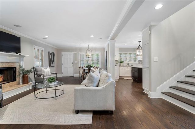 82 Lakeland NW Drive, Atlanta, GA 30305