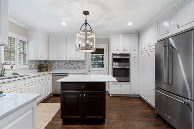 82 Lakeland NW Drive, Atlanta, GA 30305