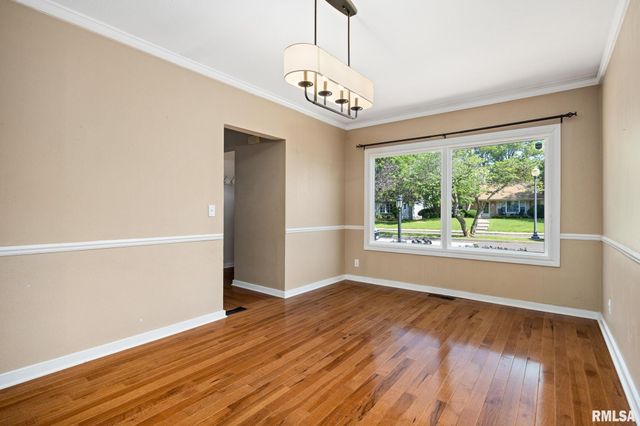 400 W RICHWOODS Boulevard, Peoria, IL 61604