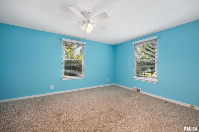 400 W RICHWOODS Boulevard, Peoria, IL 61604