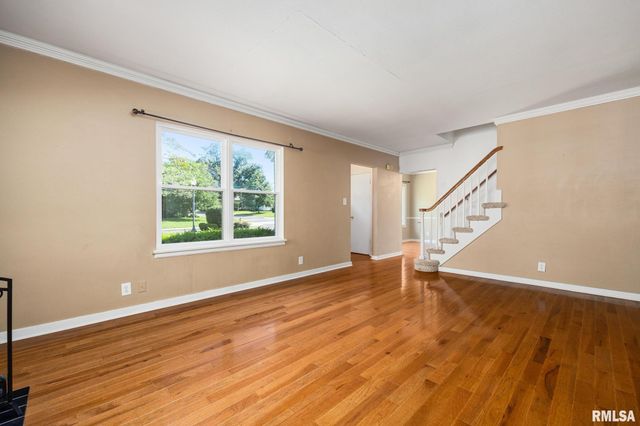 400 W RICHWOODS Boulevard, Peoria, IL 61604