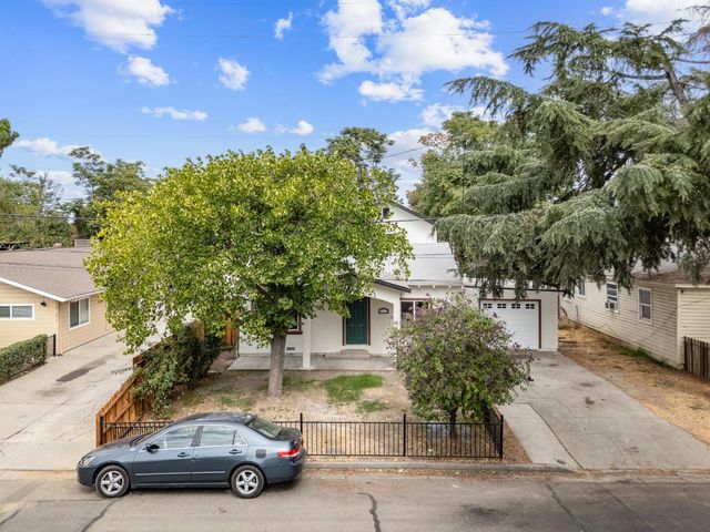 2411 W Fremont St, Stockton, CA 95203