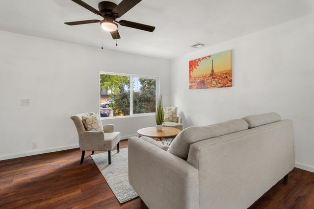 2411 W Fremont St, Stockton, CA 95203