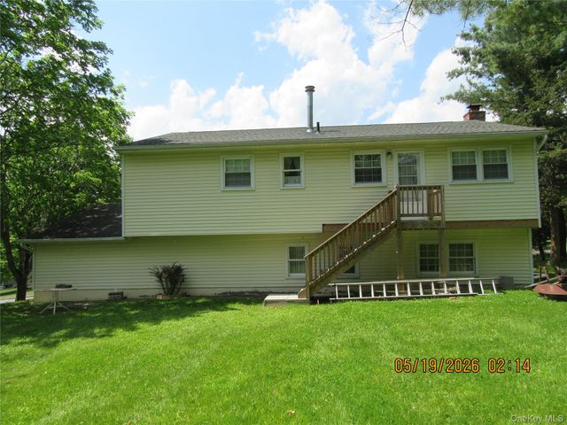 10 Liberty Court, Washingtonville, NY 10992