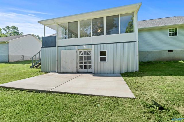 1953 Putter Circle NE, Arab, AL 35016