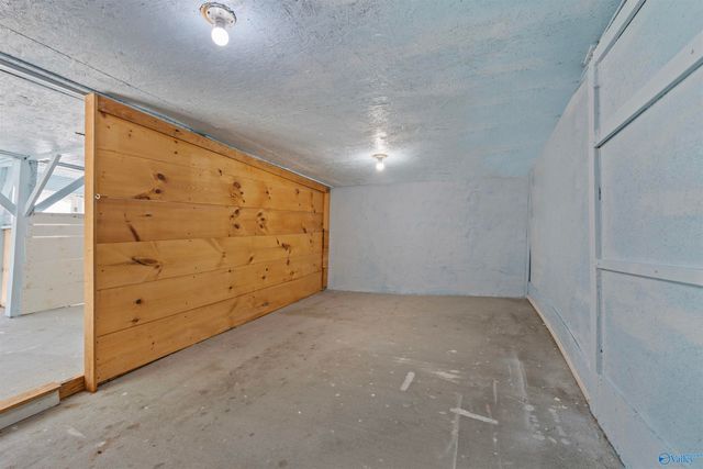 1953 Putter Circle NE, Arab, AL 35016