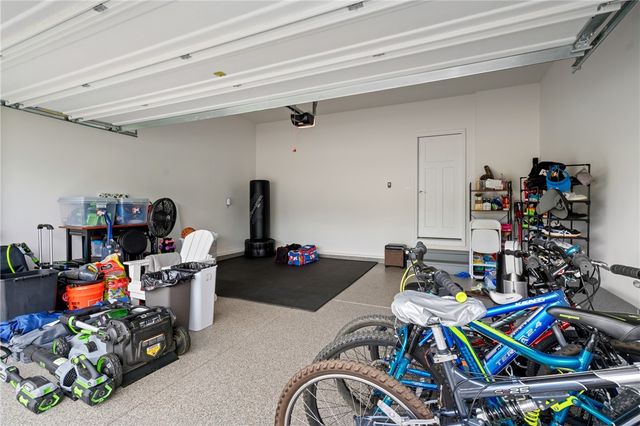 5052 Chalfant Ln, Hampton, PA 15044