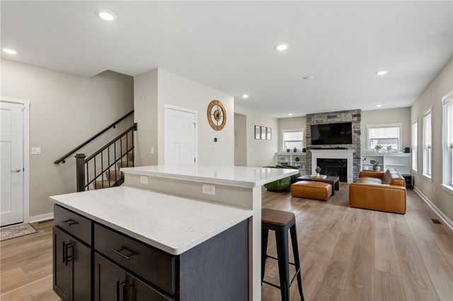 5052 Chalfant Ln, Hampton, PA 15044