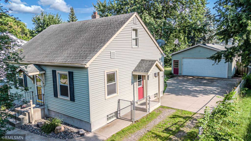 536 Monroe Street, Anoka, MN 55303