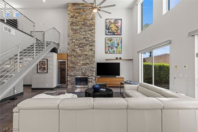 1425 Canyon Ledge Court, Las Vegas, NV 89117