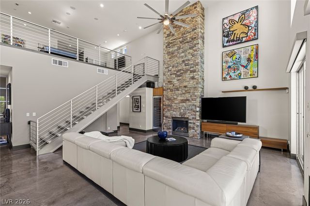 1425 Canyon Ledge Court, Las Vegas, NV 89117