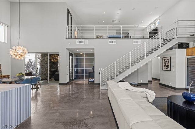 1425 Canyon Ledge Court, Las Vegas, NV 89117