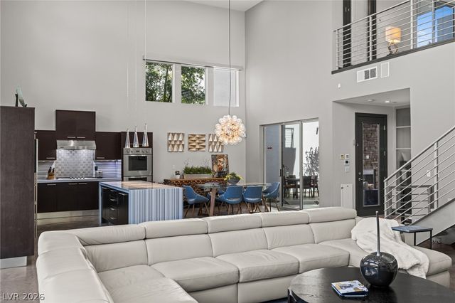 1425 Canyon Ledge Court, Las Vegas, NV 89117