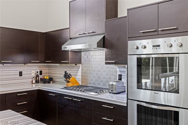 1425 Canyon Ledge Court, Las Vegas, NV 89117