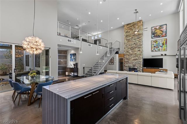 1425 Canyon Ledge Court, Las Vegas, NV 89117