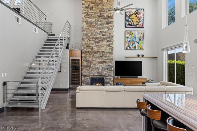 1425 Canyon Ledge Court, Las Vegas, NV 89117