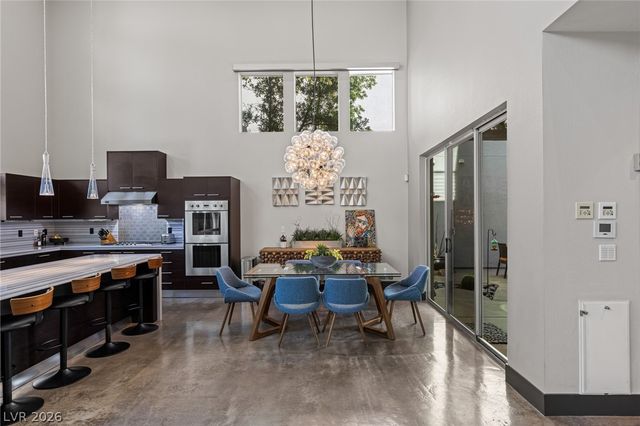 1425 Canyon Ledge Court, Las Vegas, NV 89117