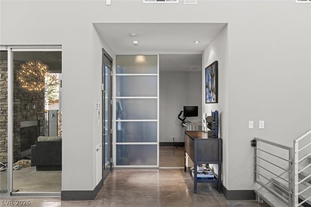 1425 Canyon Ledge Court, Las Vegas, NV 89117