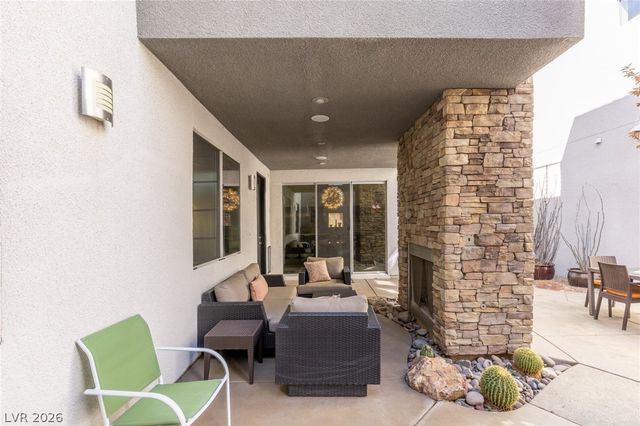 1425 Canyon Ledge Court, Las Vegas, NV 89117