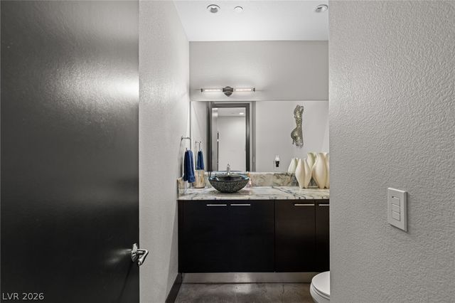 1425 Canyon Ledge Court, Las Vegas, NV 89117